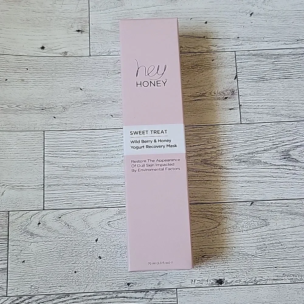 Hey Honey Sweet Treat Wild Berry and Honey Yogurt Recovery Mask